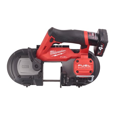 Sierra de banda subcompacta M12 FUEL™, capacidad de corte 64mm, gatillo con velocidad variable, protector de cuchilla integrado.