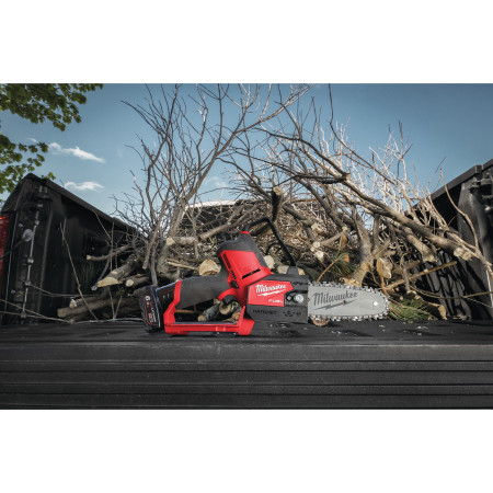 Sierra de poda M12 FUEL™ HATCHET™, barra 15cm (6"), velocidad de cadena 5m/s, cadena 3/8" bajo perfil MILWAUKEE Ref.4933472212