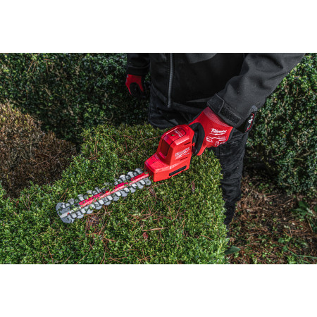 Recortasetos de mano M12 FUEL™, cuchilla de 20cm, capacidad de corte 9,5mm, velocidad en vacío MILWAUKEE Ref.4933479675