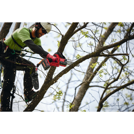 Sierra de poda M18 FUEL™ HATCHET™, barra 20cm (8"), velocidad cadena 5m/s, cadena 3/8" bajo perfil MILWAUKEE Ref.4933480118