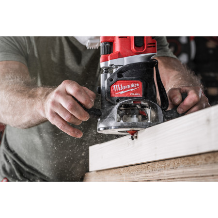 Fresa Madera 8mm para biselar a 45º y perfilar (con rodamiento) 27/5,5/51,5mm MILWAUKEE Ref.4932501002